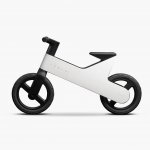Tesla выпустила детский беговел Balance Bike.jpg