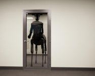 Жуткого двухметрового робота-кентавра с головой козла и бензопилой в руках сделали в США 2.jpg